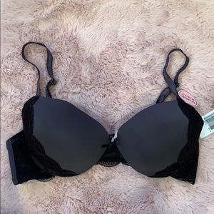 NWT Jezebel Extreme Push-Up Bra Size 36B